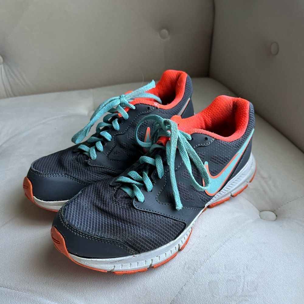 Nike Downshifter Running Shoes Size US 8.5